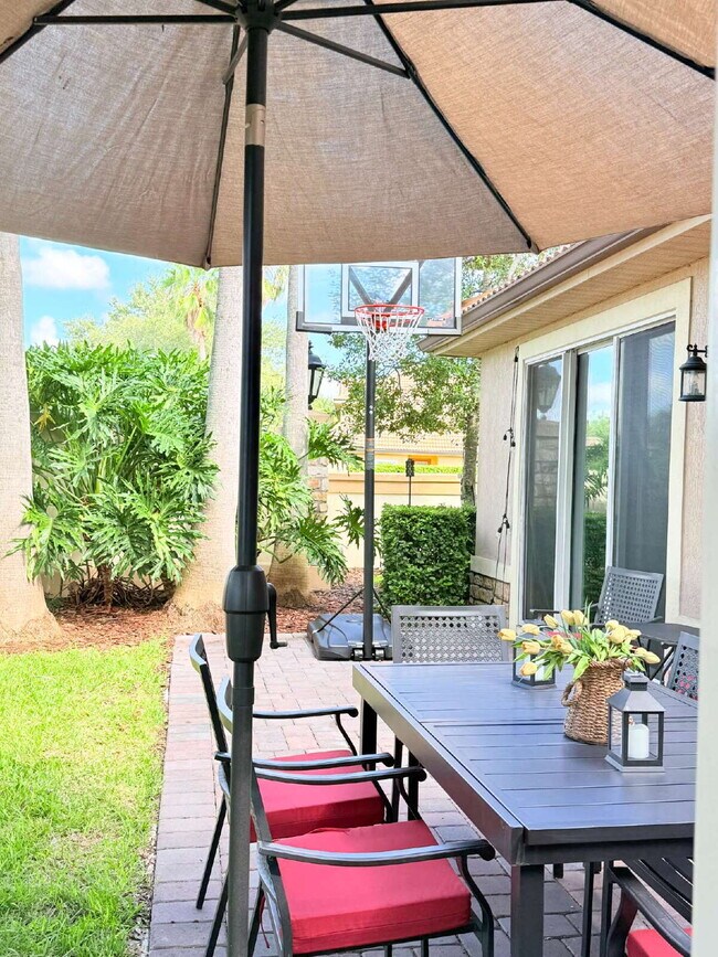 Building Photo - Beautiful 3-Bedroom Home in Lake Nona – $2...