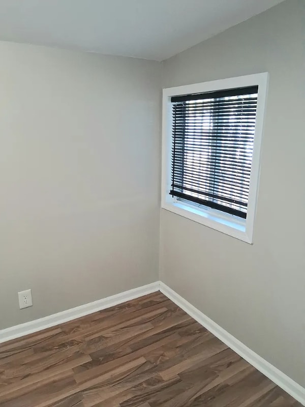 Building Photo - 3506 Kahlert Ave