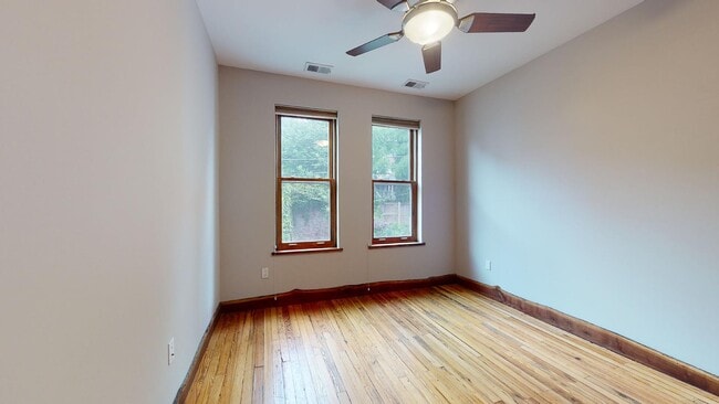Building Photo - 1834 Ingleside Terrace NW