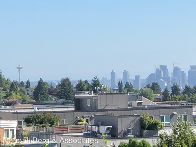 Building Photo - 2 br, 1 bath House - 4847 41st Avenue SW