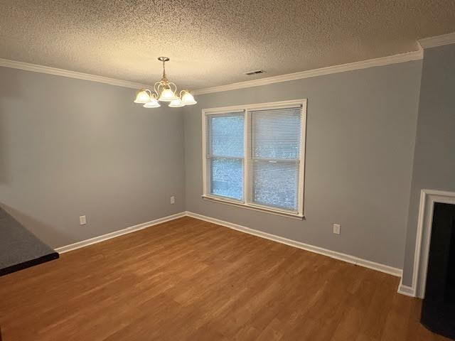 Building Photo - "Cozy Elegance Awaits: 1-Bedroom Condo wit...