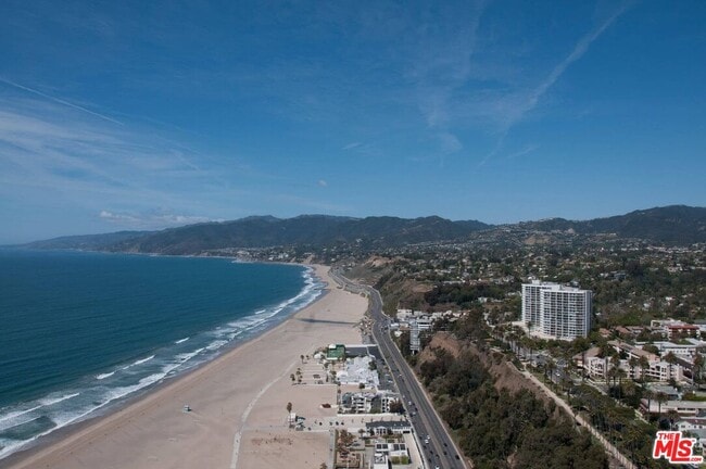 Building Photo - 201 Ocean Ave Ext