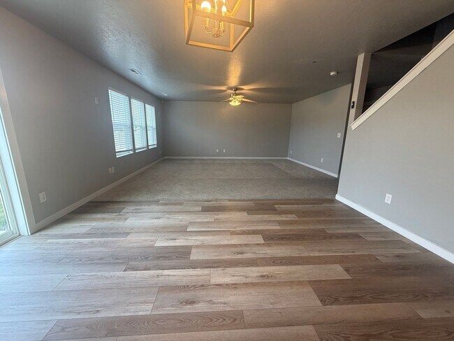 Building Photo - Single-Family Home in Desirable South Boise Location