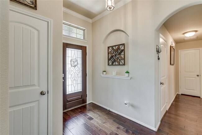 Building Photo - 255 Callaghan Dr