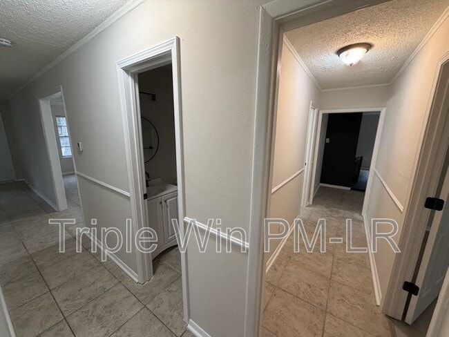 Building Photo - 10002 Stardust Trail