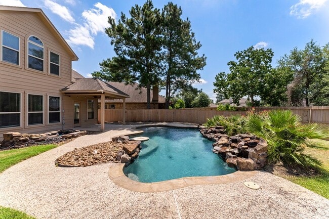 Building Photo - 87 Sagamore Ridge Pl