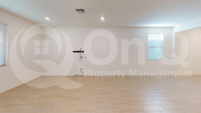 Building Photo - 8768 E Stone Meadow Cir