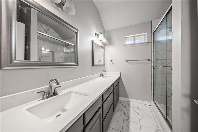 Building Photo - 344 Raintree Dr