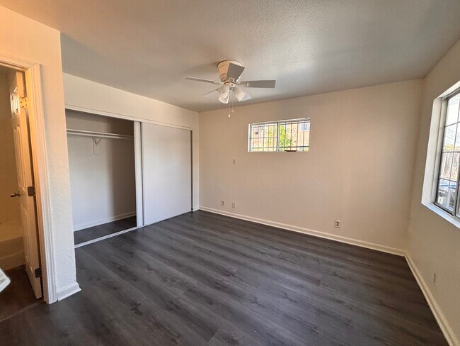 Master bedroom - 4825 Pickford St