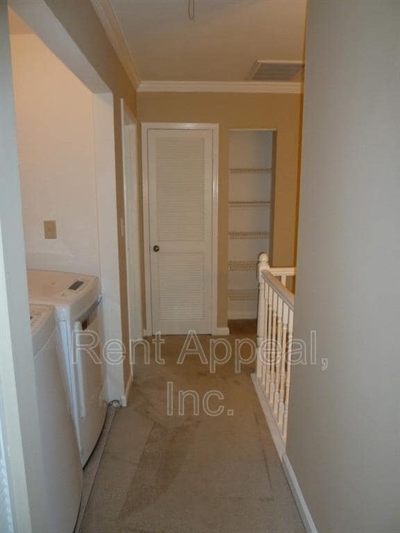 Building Photo - 216 Peachtree Hollow Ct NE