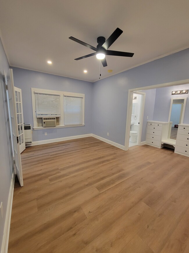 Building Photo - Sunfield Properties