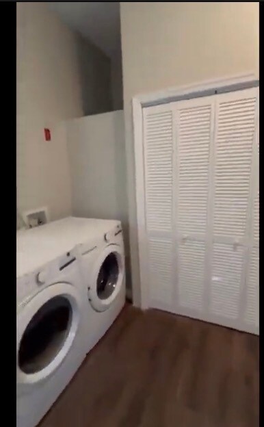 Building Photo - 825 Olive Dr