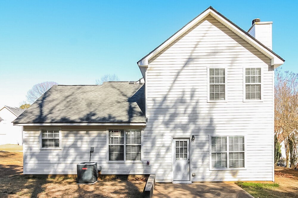 Building Photo - 444 Gresham Dr