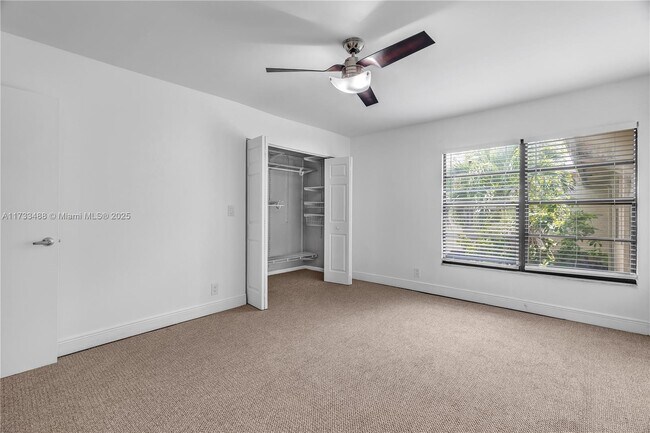 Building Photo - 2530 Coral Springs Dr