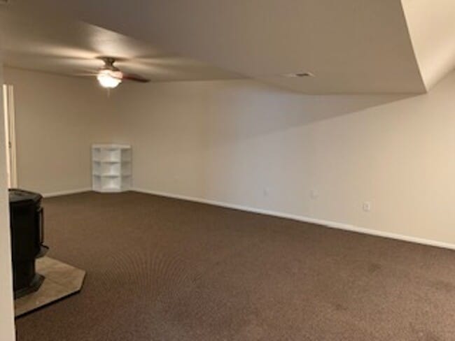 Building Photo - Fabulous 4 bedroom, 3 bath Rural Property ...