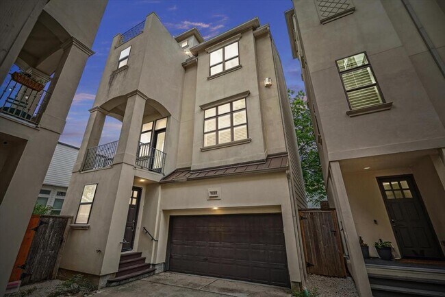 Building Photo - 5644 Larkin St