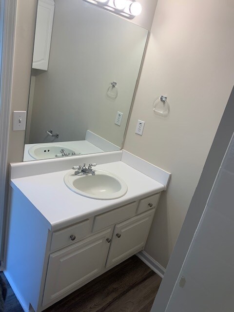 Building Photo - 5 Villa Rosa Ct