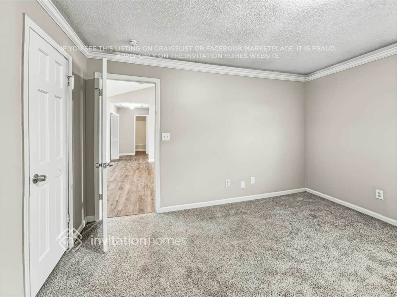 Building Photo - 443 Linda Ln