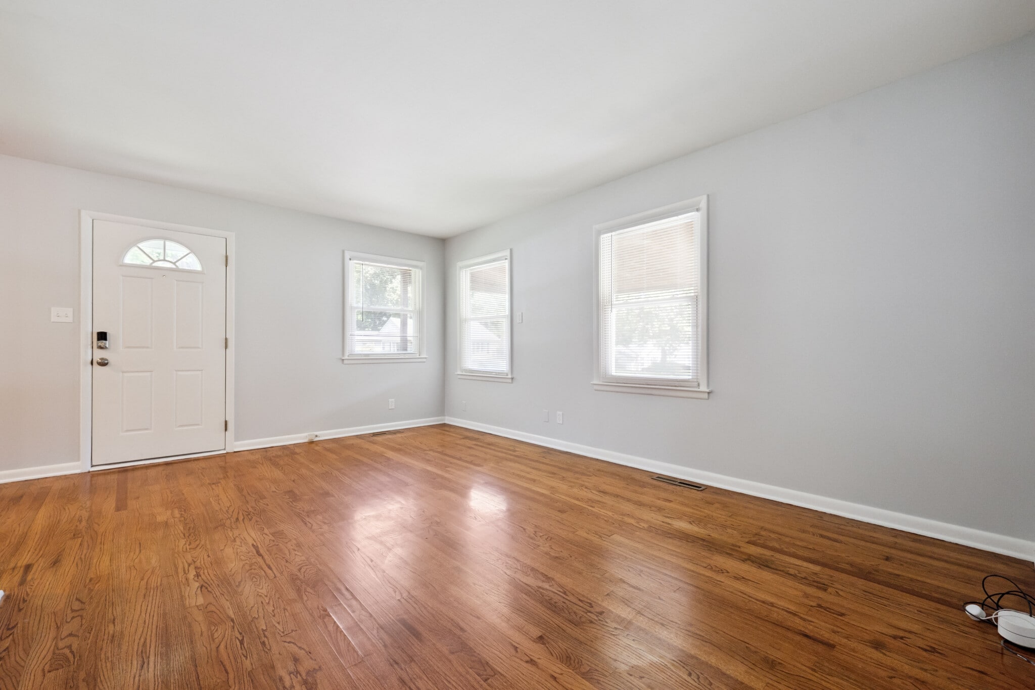 Building Photo - 2301 W 73rd St