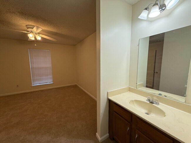 Building Photo - Prime Athens Location – 2BR Near UGA