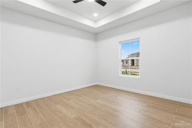 Building Photo - 17 Calle Moreno