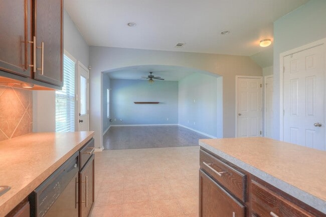 Building Photo - 13802 Dunhurst Ln