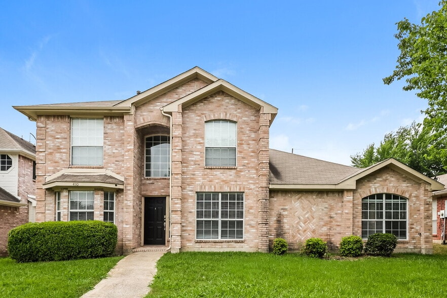 Primary Photo - 4110 Baccarat Dr
