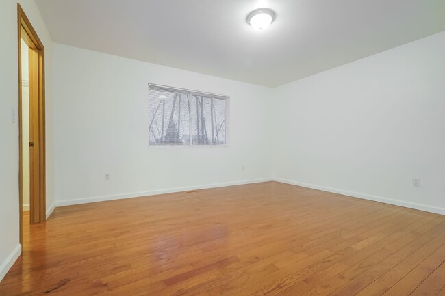 Building Photo - Spacious 3 Bed 2 Bath Rambler Kellogg Neig...