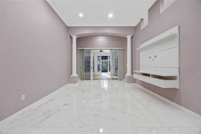 Building Photo - 571 Masalo Pl