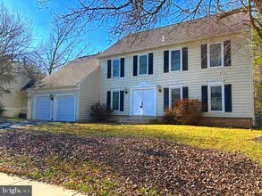 Building Photo - 1018 Willowleaf Way