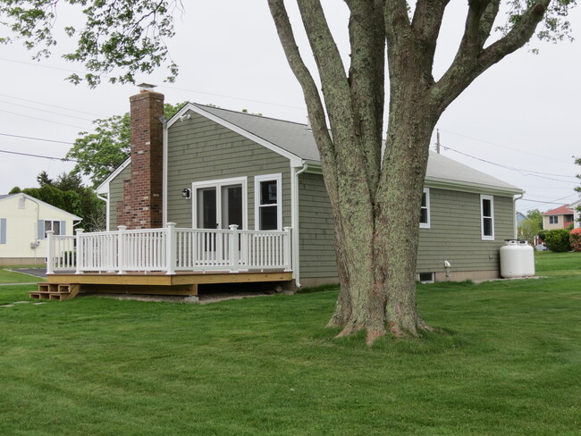 Building Photo - 7 Herbert Dr