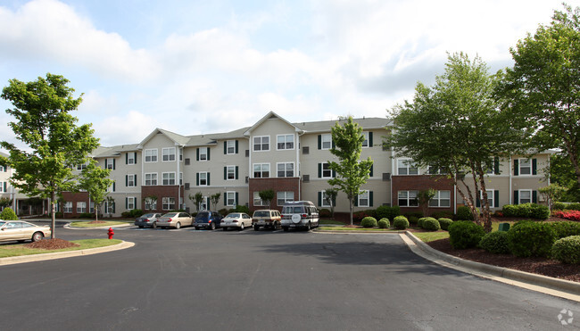 Building Photo - Lakeside Gardens