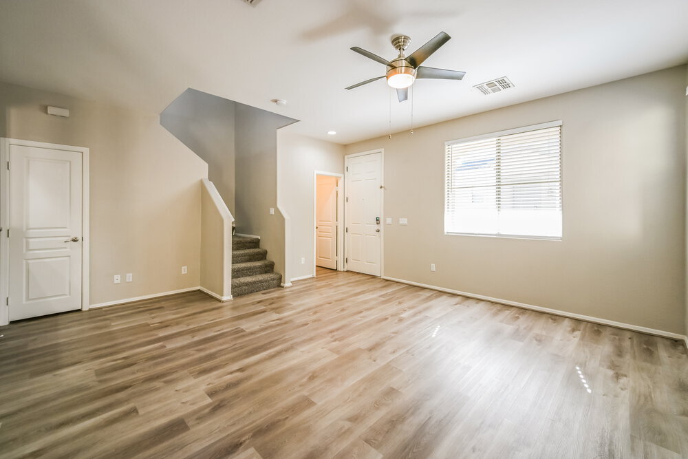 Building Photo - 7032 S 7th Ln