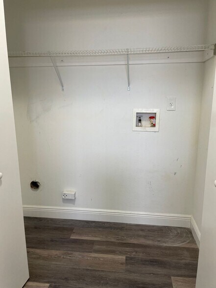 Building Photo - 3Bdrm 2Bath Villa -- Gated Community of Harbor Town