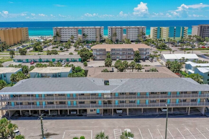 Building Photo - 312 Bream Ave