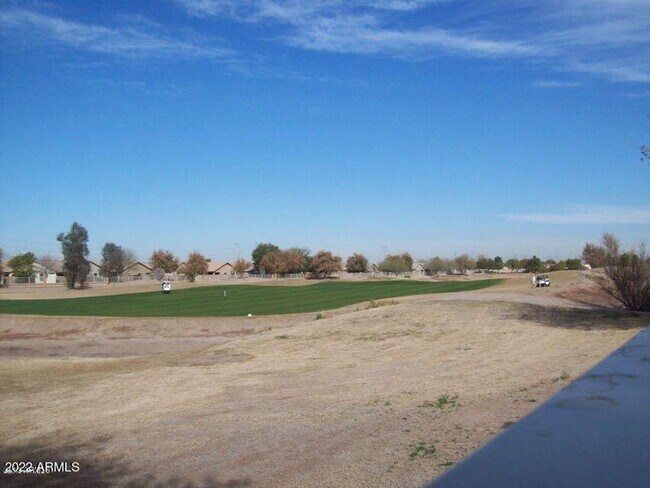 Building Photo - Charming 4 bed, 2 bath home on the golf co...