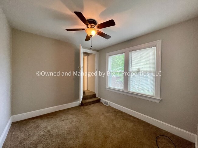 Building Photo - Charming three bedroom cottage in Claymont