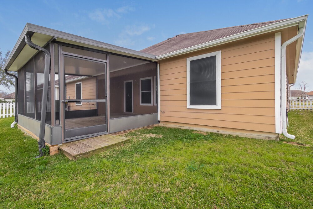 Building Photo - 5016 Asia Ln
