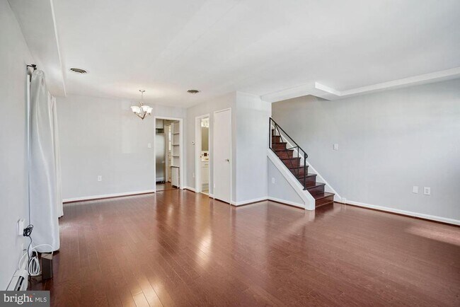 Building Photo - 1418 Dogwood Dr
