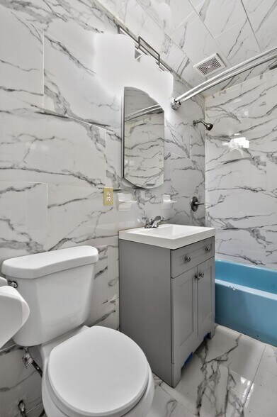 Building Photo - 1102 E 233rd St