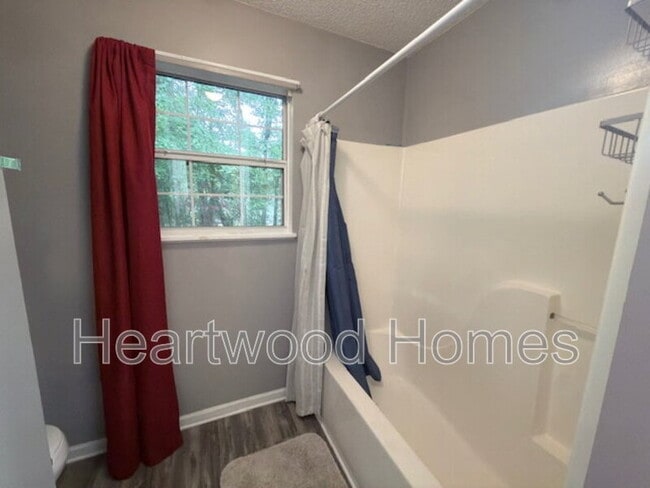 Building Photo - 264 Orchard Hill Dr