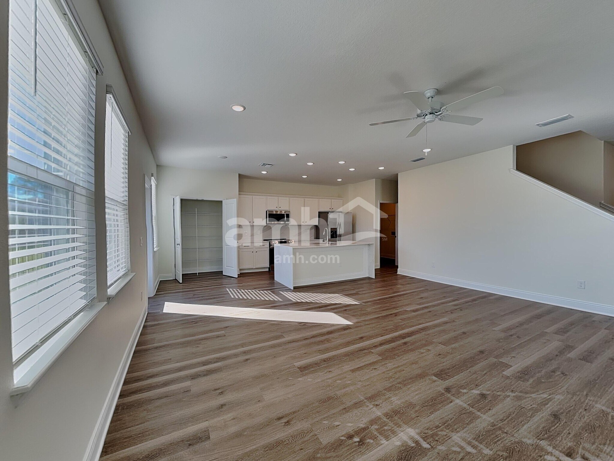 Building Photo - 2531 Feather Crst Dr