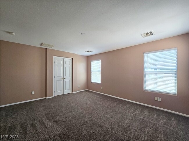 Building Photo - 10865 Wallflower Ave