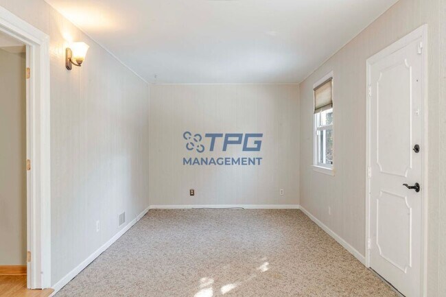 Building Photo - 29 Glendale Rd