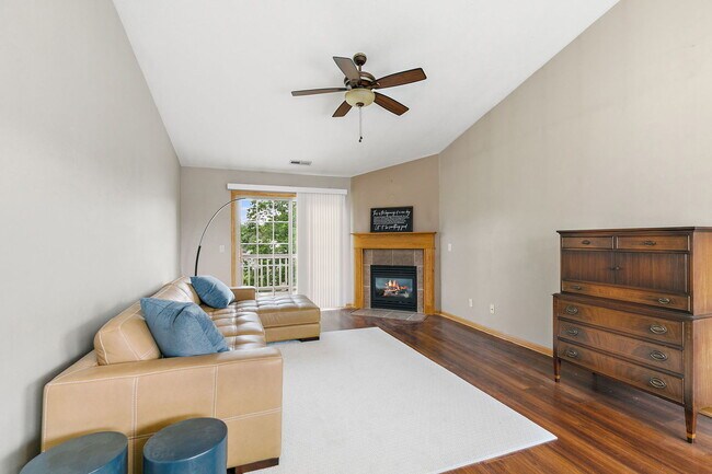 Building Photo - 952 Arvle Cir