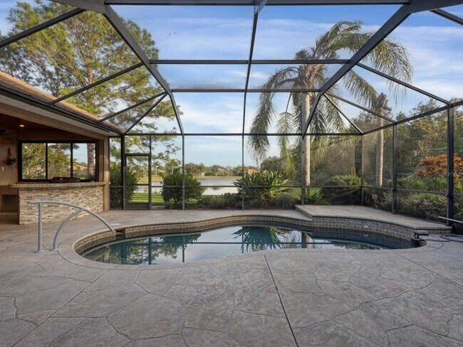 Building Photo - 16806 5th Terrace NE