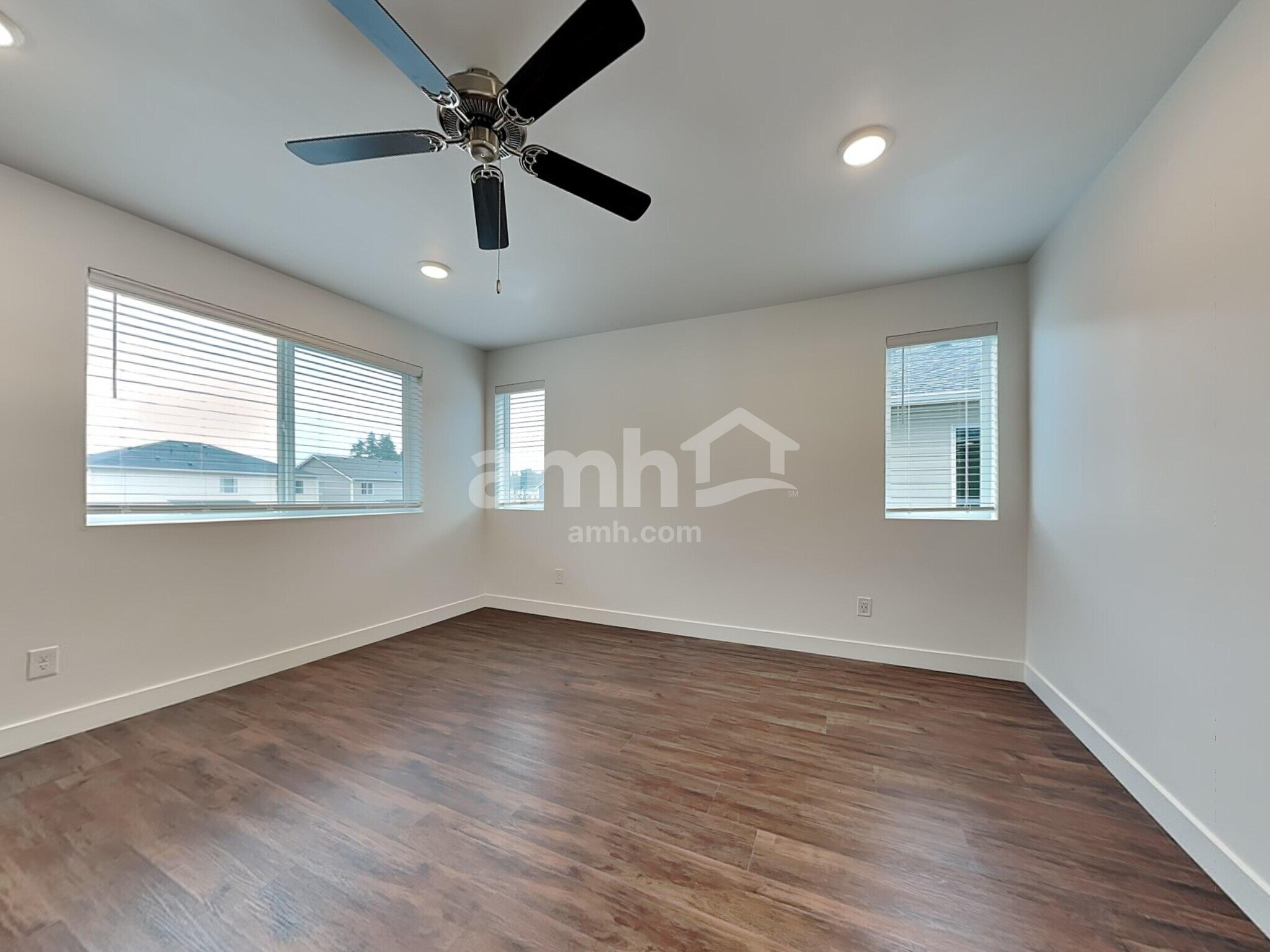 Building Photo - 7917 Selah St SW