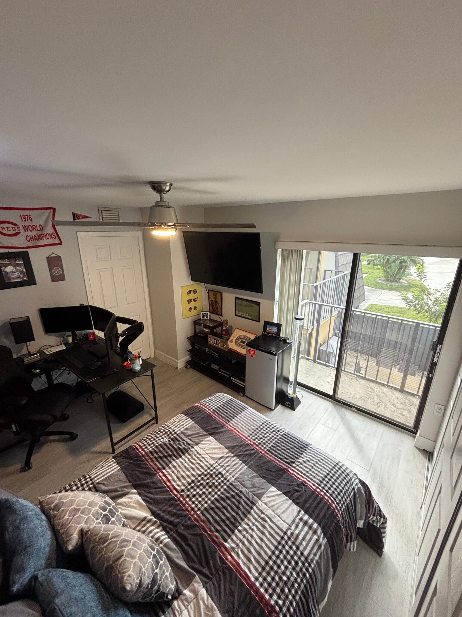 Building Photo - 1017 10th Way