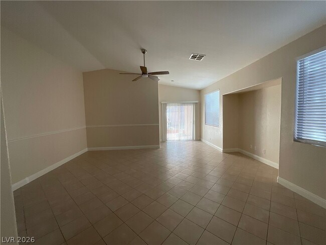 Building Photo - 93 Cree Ave