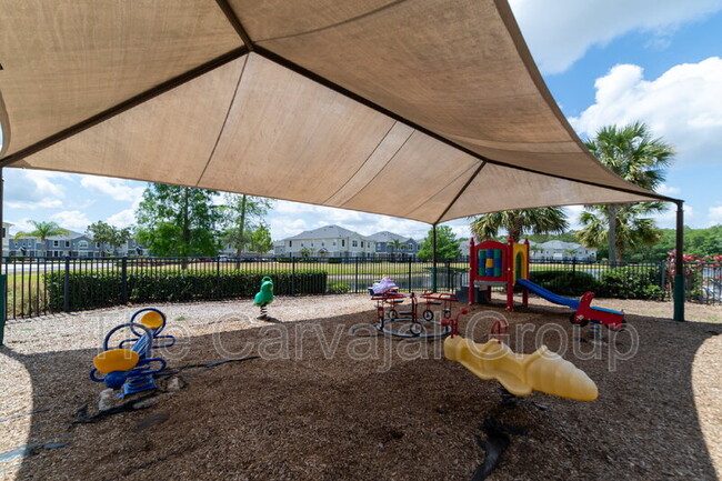 Building Photo - 6646 S Goldenrod Rd